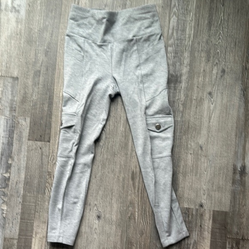 CAbi leggings size XS Gray Cargo Leggings with pockets